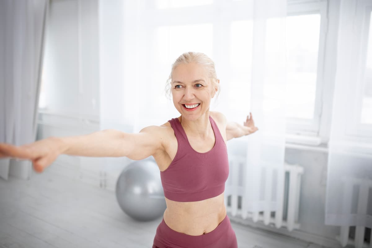 medium-shot-smiley-woman-training (1) (1) medium-shot-smiley-woman-training (1) (1)